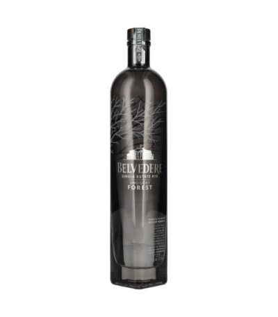 Belvedere Smogóry Forest vodka boca s prepoznatljivim dizajnom.