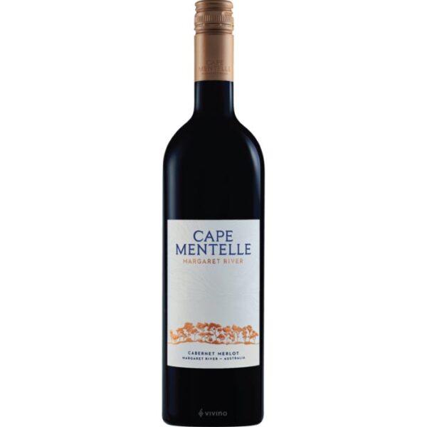 Cape Mentelle Cabernet - Merlot boca crvenog vina s prepoznatljivom etiketom.