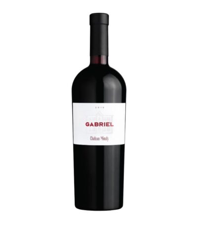 Château Minuty Gabriel Rouge boca crvenog vina s etiketom brenda.