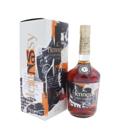 Hennessy V.S Hip Hop 50 by Nas konjak boca u kutiji s dizajnom inspirisanim hip hopom.