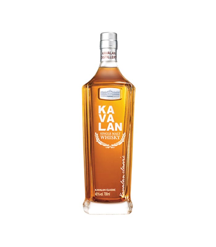 Kavalan Classic Single Malt boca viskija sa etiketom.