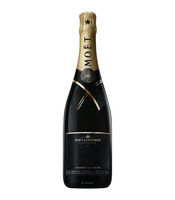 Moët & Chandon Grand Vintage Brut boca šampanjca s prepoznatljivom etiketom i oznakom berbe.