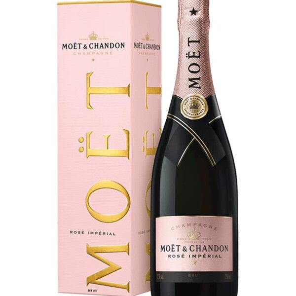 Moët & Chandon Impérial Rosé boca šampanjca s prepoznatljivom etiketom.