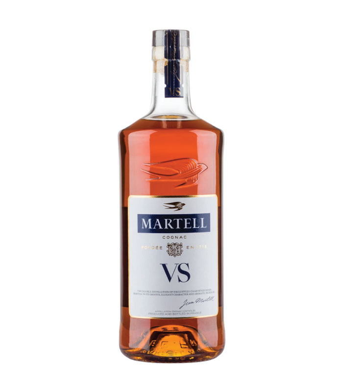 Prepoznatljiva boca Martell VS sa zlatnom etiketom i plavim logotipom ptice
